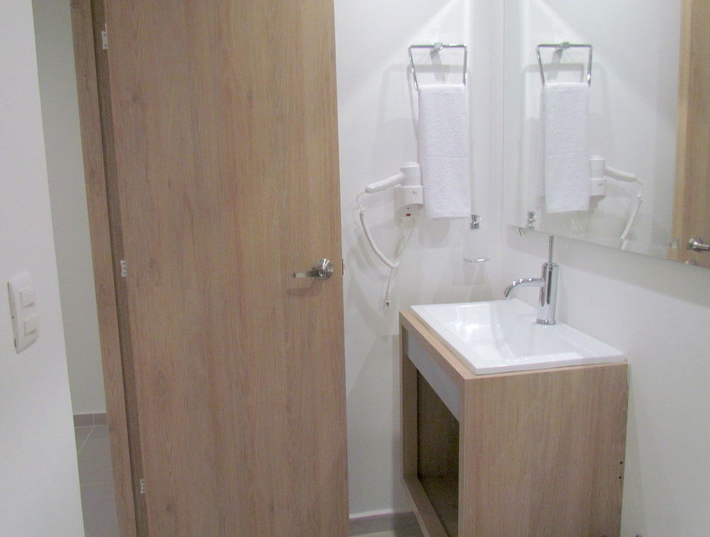 Hotel Plaza Mayor מדיין מראה חיצוני תמונה
