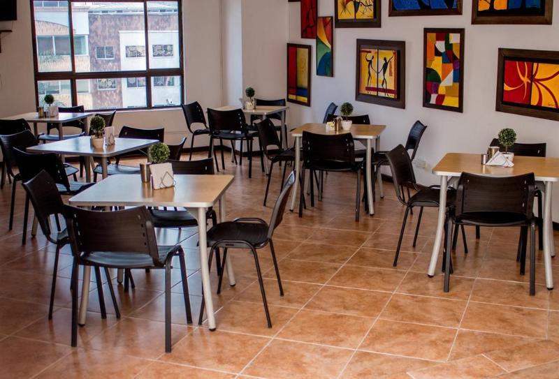 Hotel Plaza Mayor מדיין מראה חיצוני תמונה
