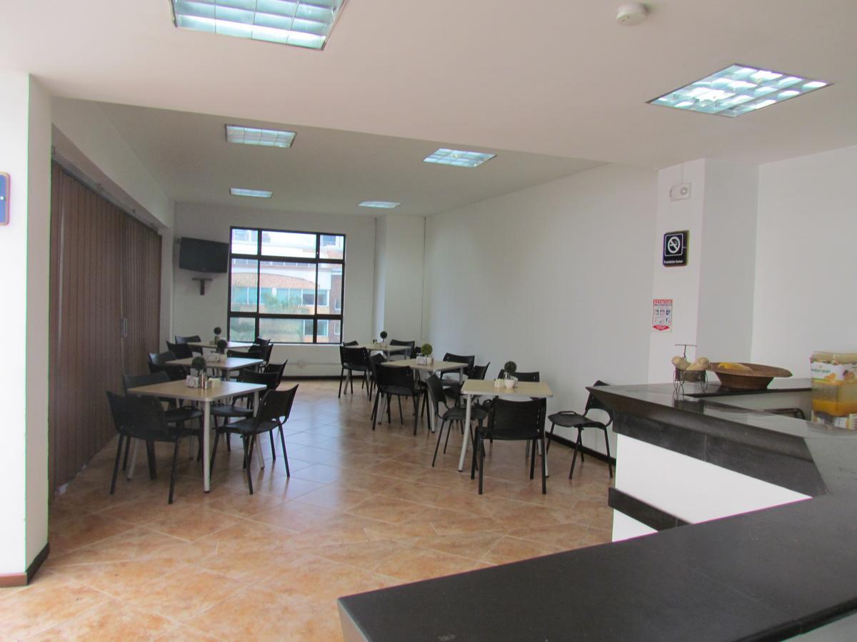 Hotel Plaza Mayor מדיין מראה חיצוני תמונה
